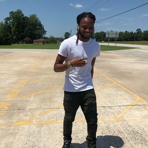 Meet your Posher, Josheesh